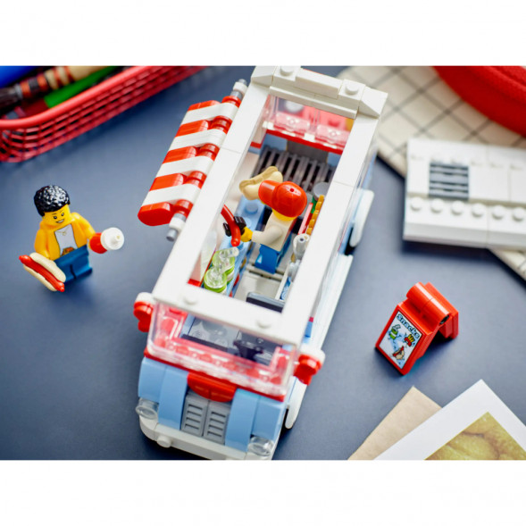 Конструктор LEGO Icons 40681 Ретро фуд трак в Томске